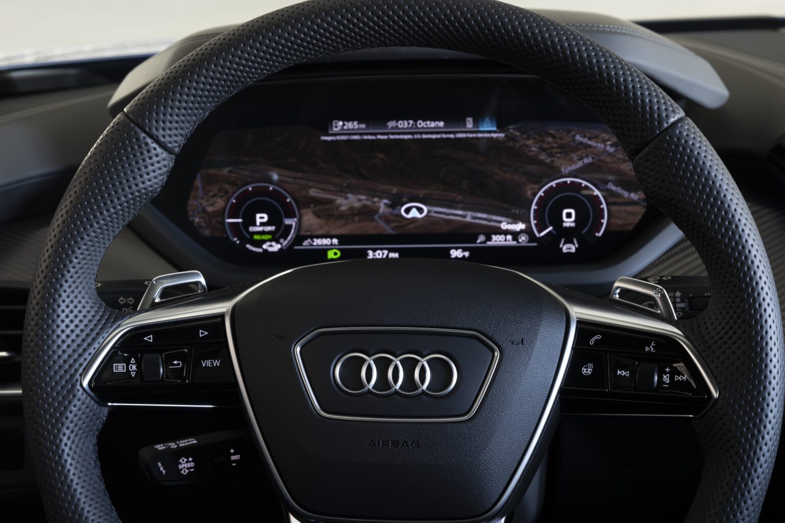 2023 Audi e-tron GT Interior Image 16