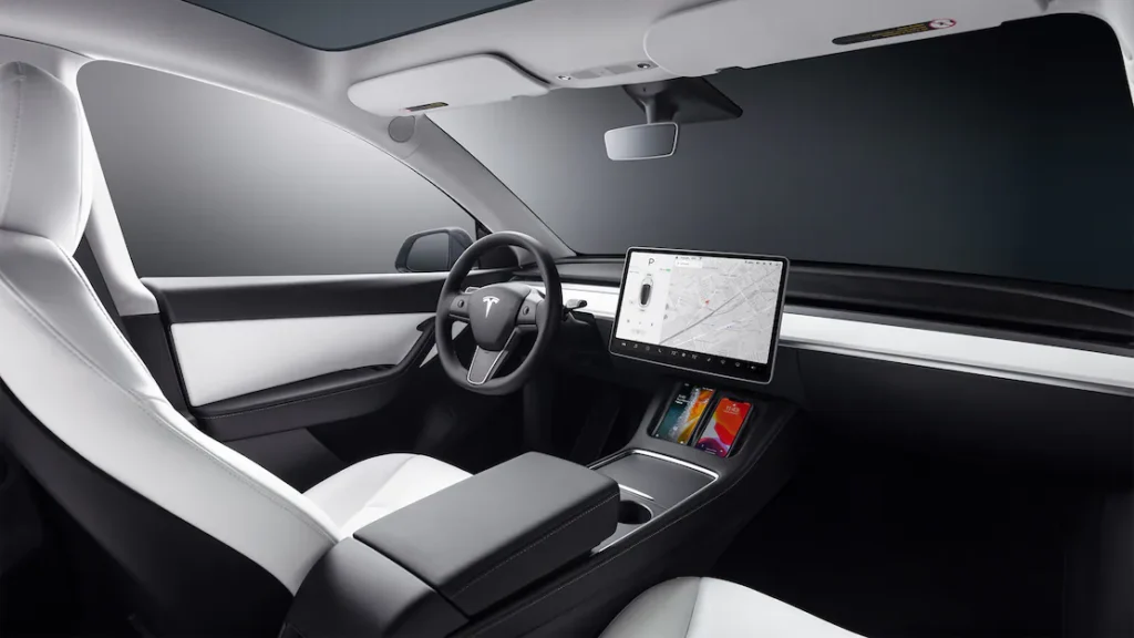 2023 Tesla Model Y Interior Image 8