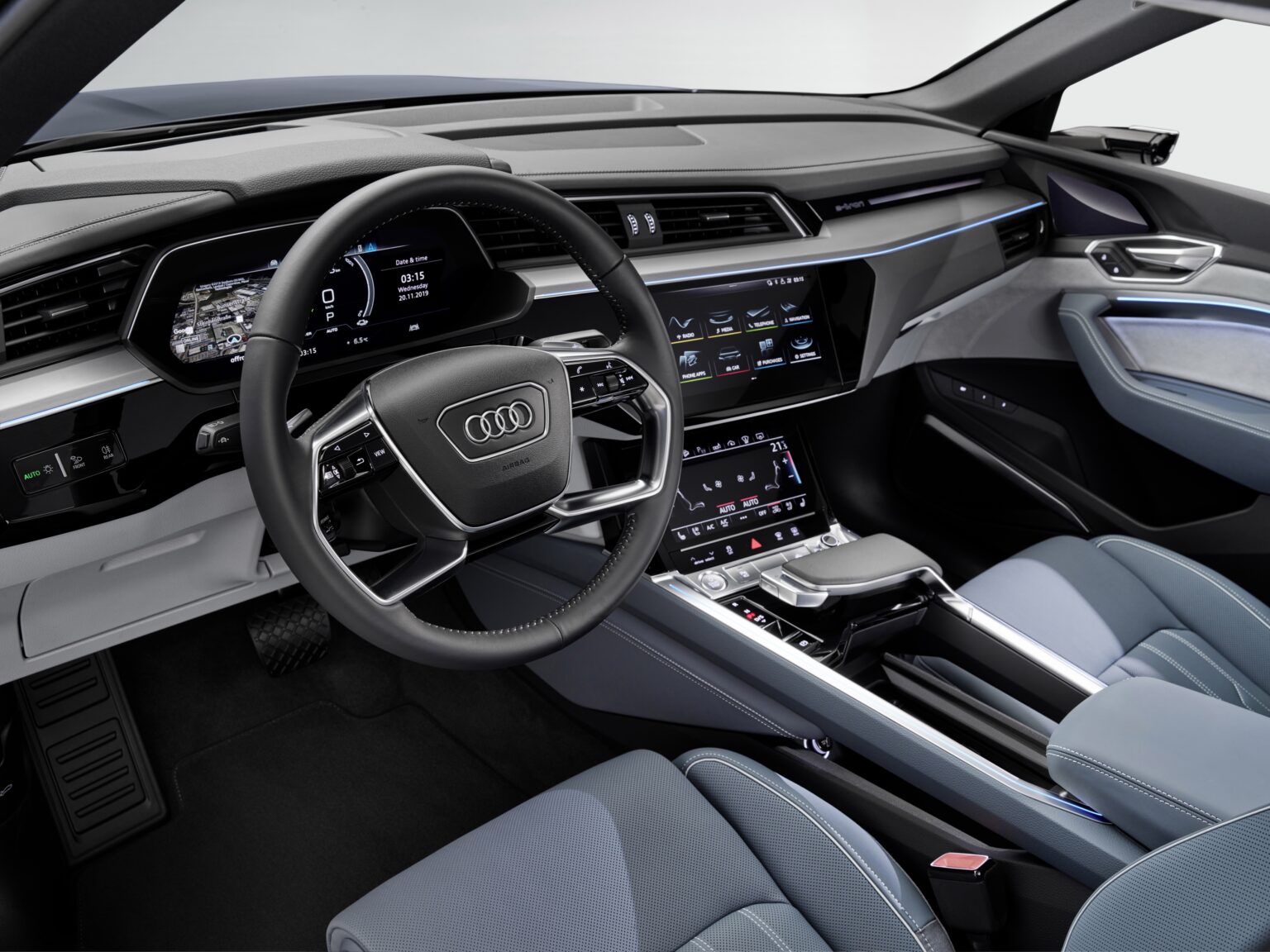 2023 Audi e-tron Sportback Interior Image 2