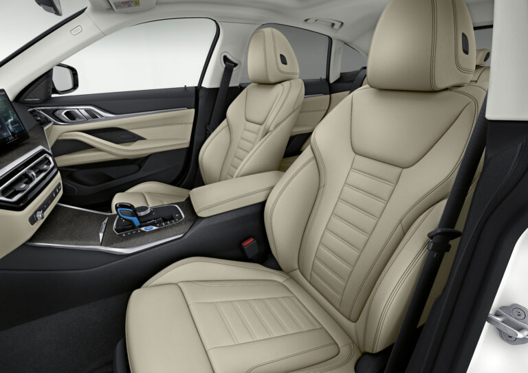 2023 BMW i4 xDrive40 Interior Images