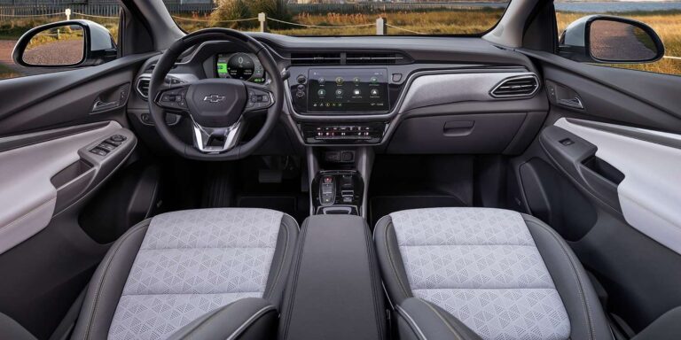 2023 Chevrolet Bolt EUV LT Interior Images