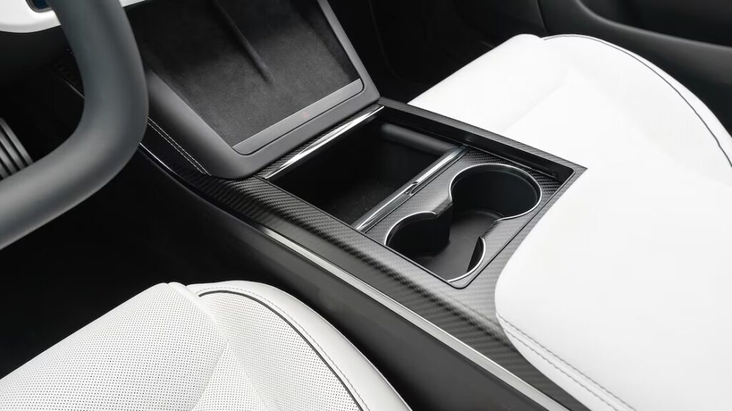 2023 Tesla Model S Interior Image 9