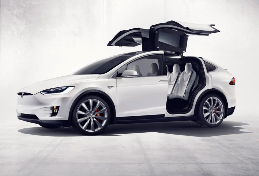2023 Tesla Model X Exterior Image 8