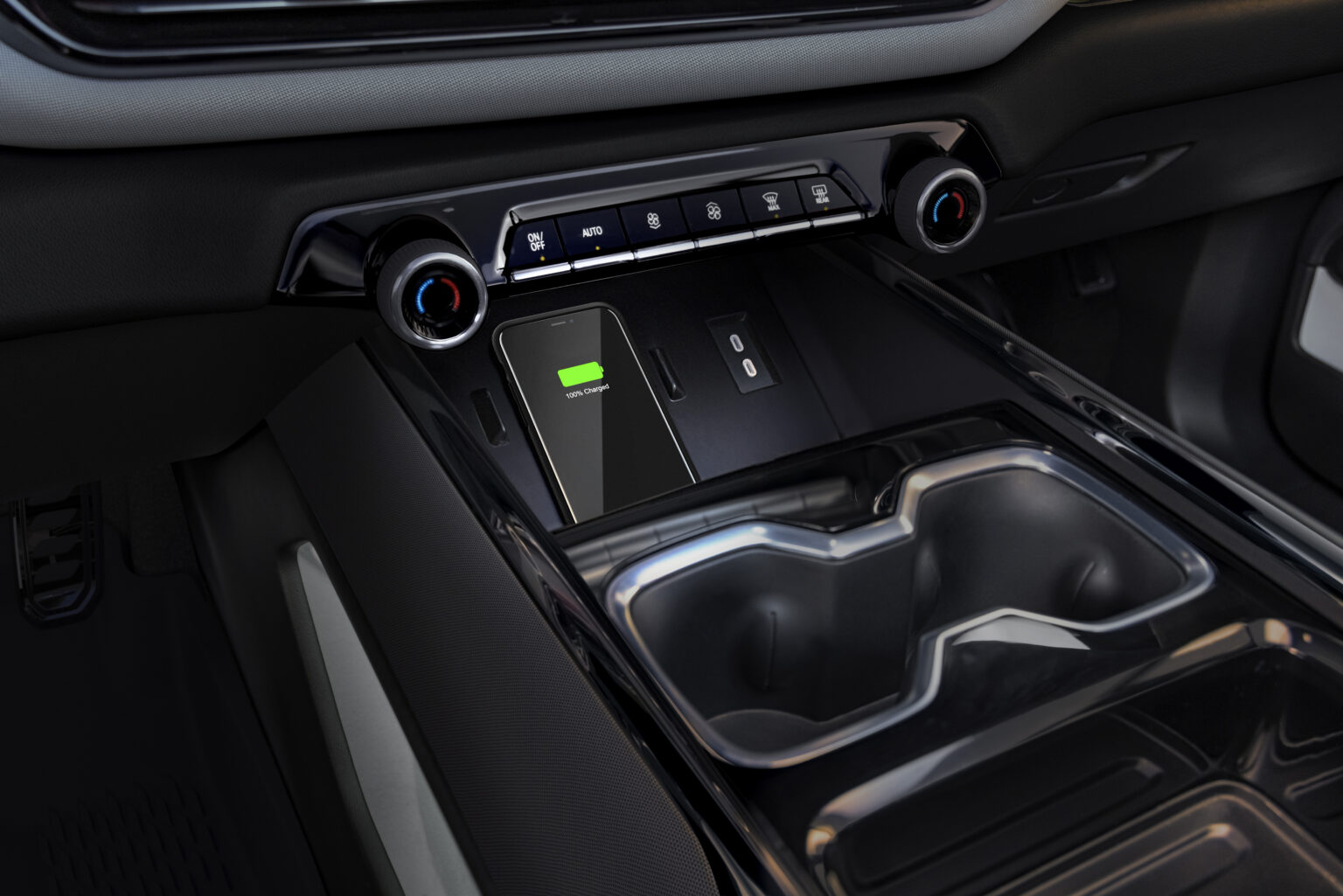 2024 Chevrolet Silverado EV Interior Image 11