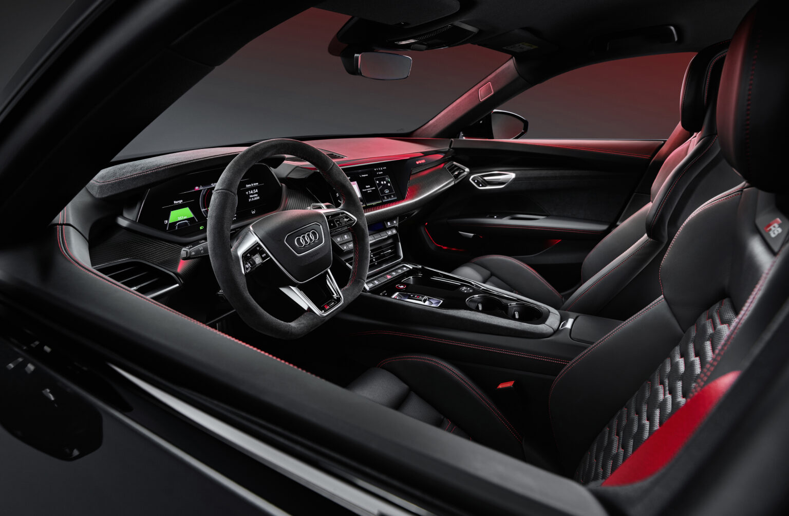 2023 Audi e-tron GT Interior Image 25