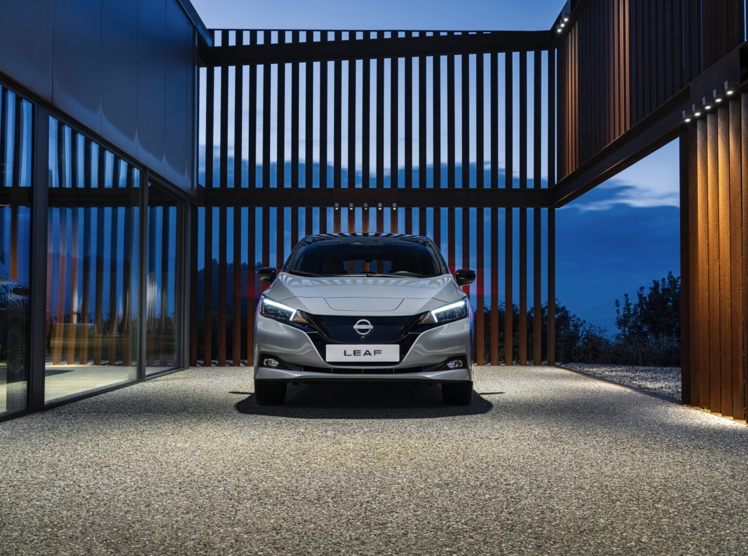 2023 Nissan Leaf Exterior Image 8