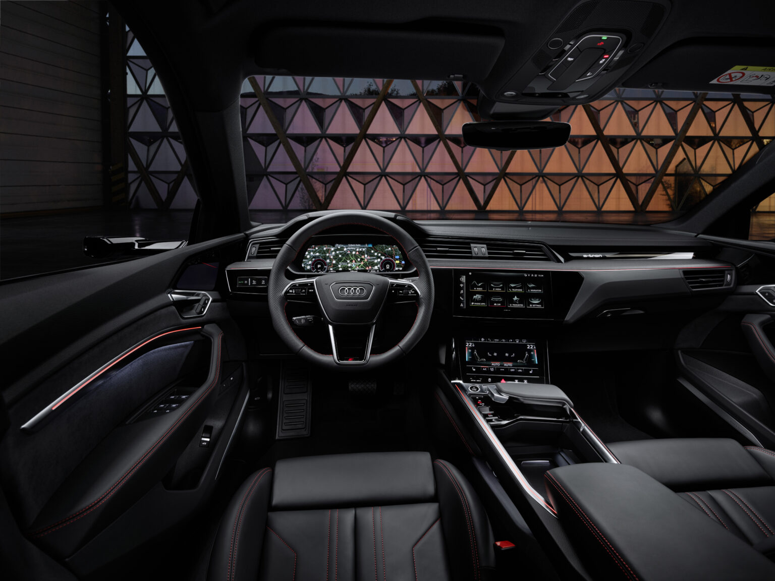 2024 Audi Q8 e-tron Interior Image 1