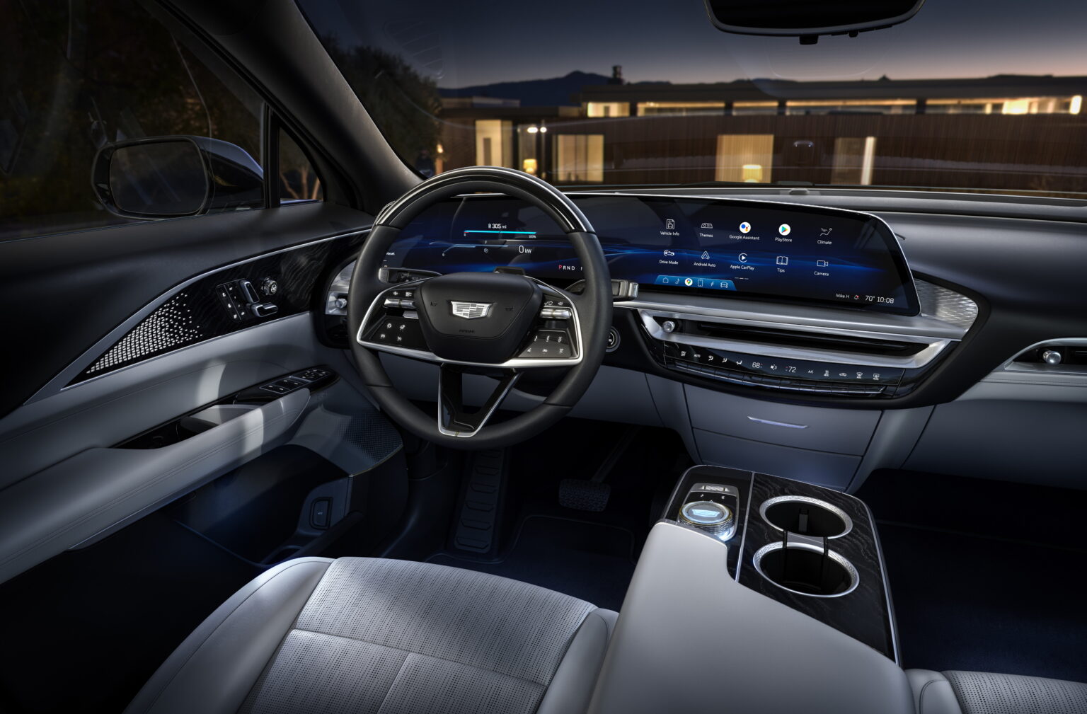 2024 Cadillac Lyriq SUV Interior Image 13