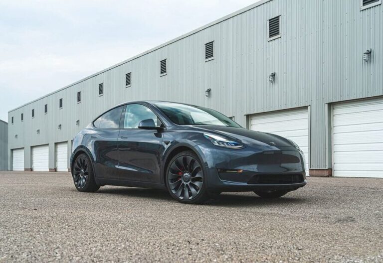 2023 Tesla Model Y Exterior Image 1
