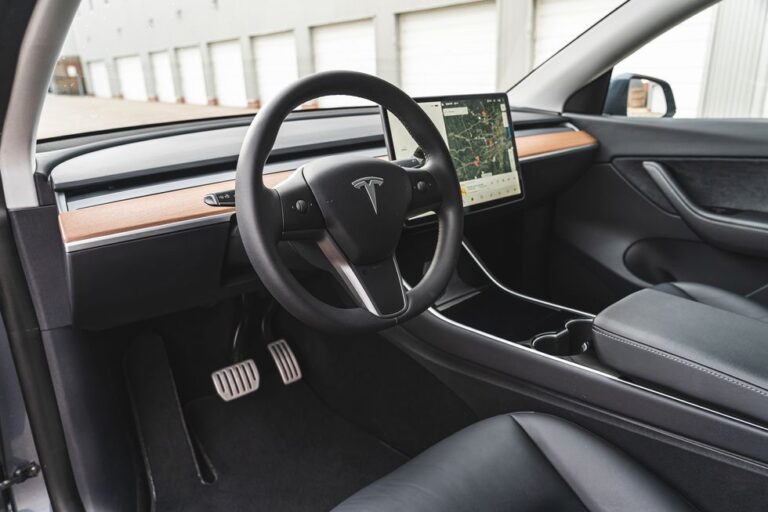 2023 Tesla Model Y Interior Image 1