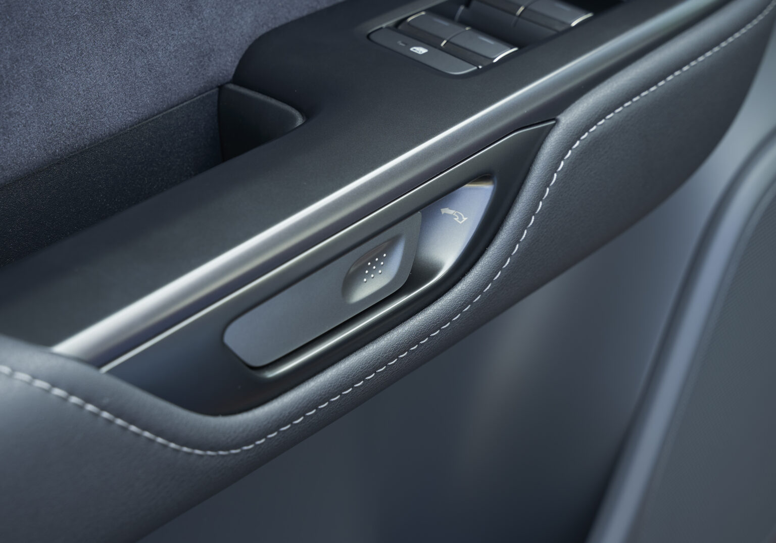 2023 Lexus RZ 450e Interior Image 7