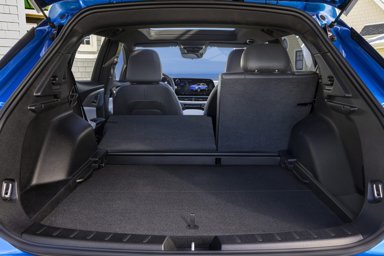 2024 Chevrolet Equinox EV Interior Image 5