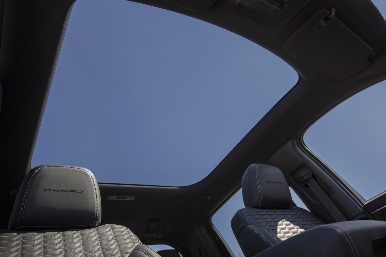 2024 GMC Sierra EV Interior Image 6