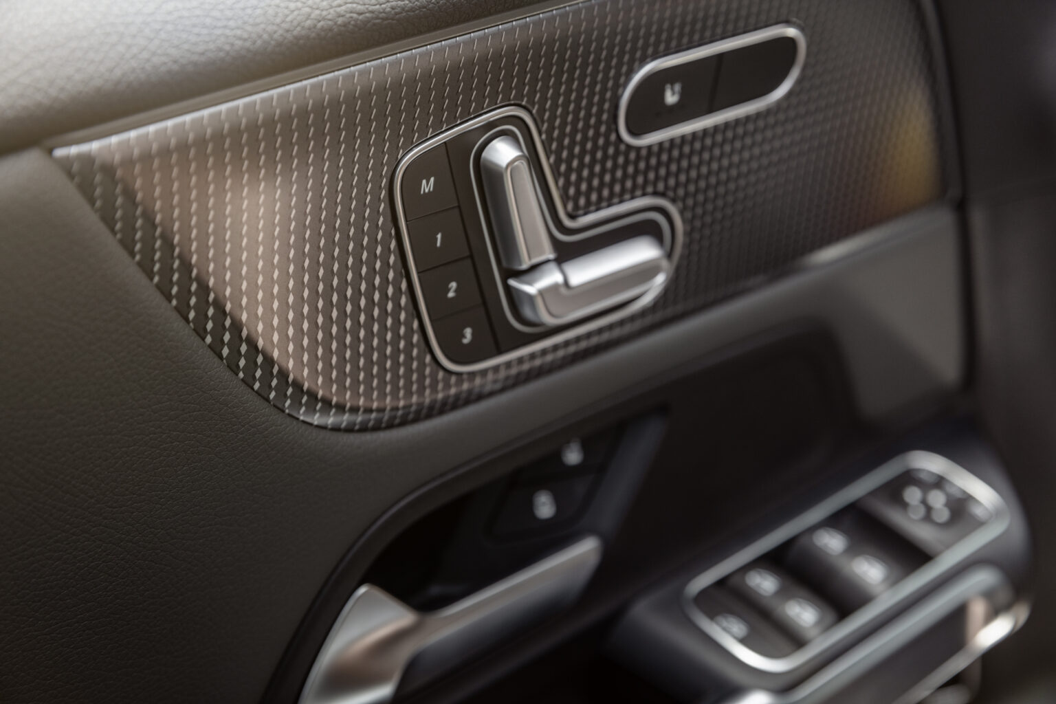 2023 Mercedes EQB SUV Interior Image 6