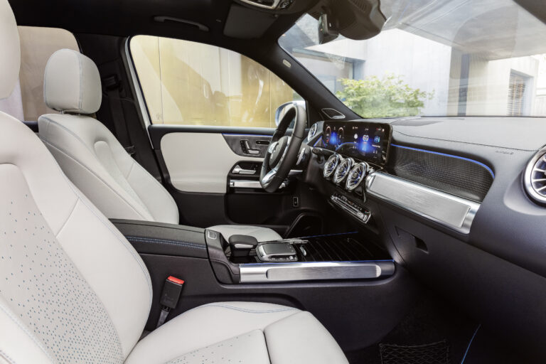 2023 Mercedes EQB SUV EQB 350 4MATIC SUV Prestige Interior Images