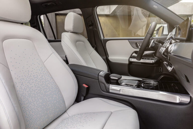 2023 Mercedes EQB SUV EQB 350 4MATIC SUV Pinnacle Interior Images