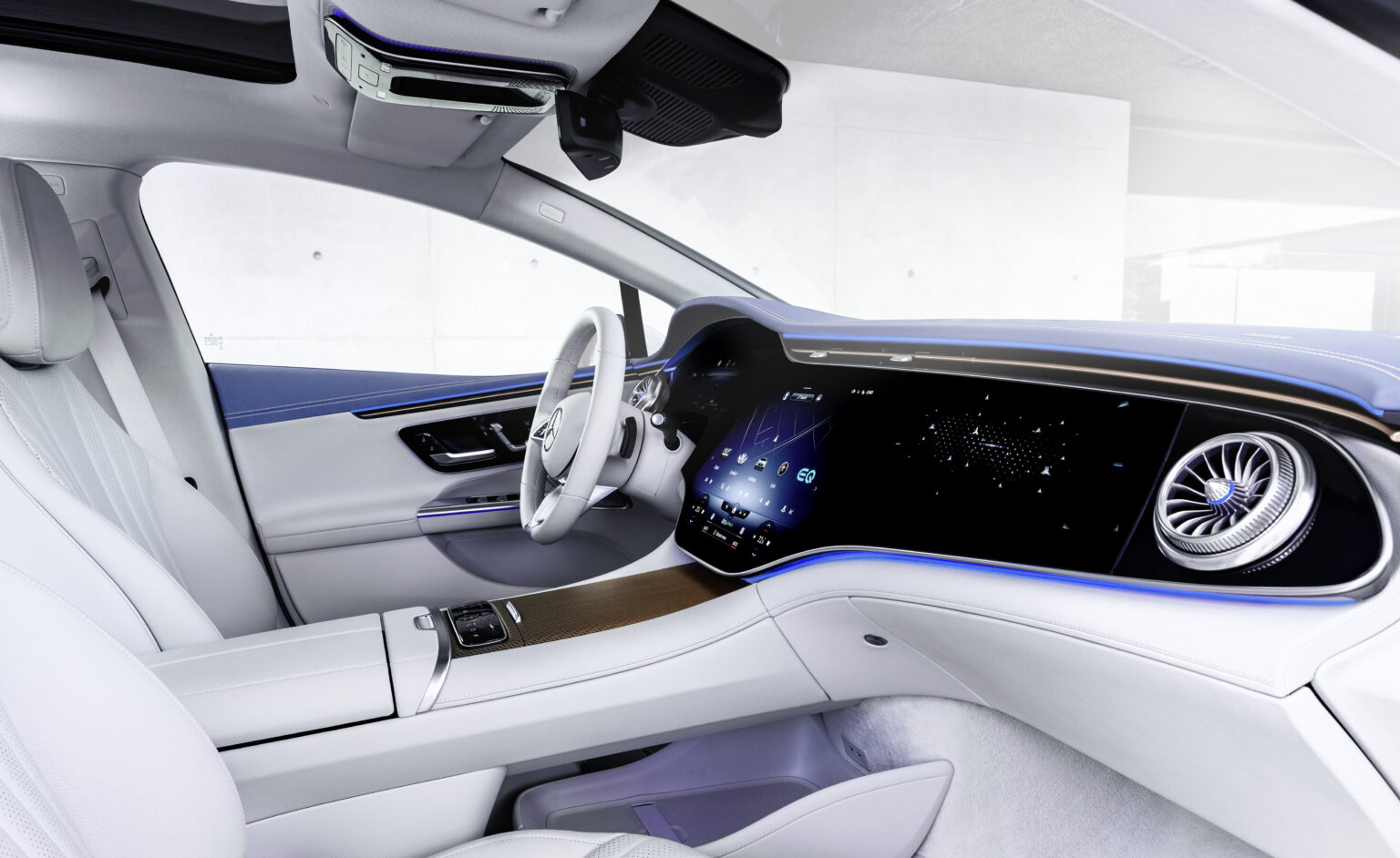 2023 Mercedes EQS SUV Interior Image 7