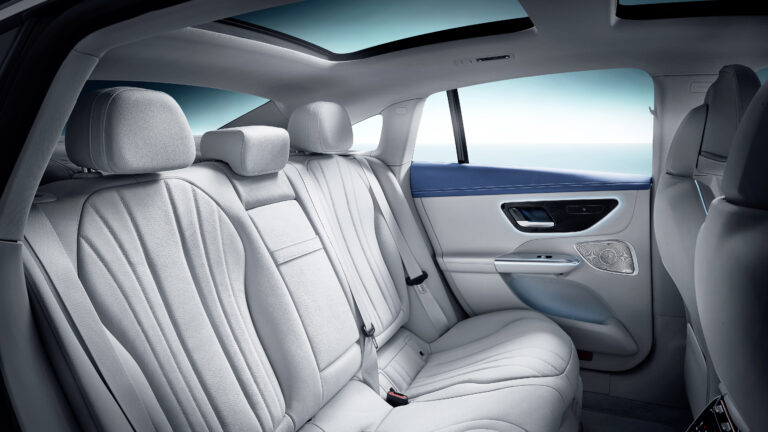2023 Mercedes EQE 500 4MATIC Sedan Premium Interior Images