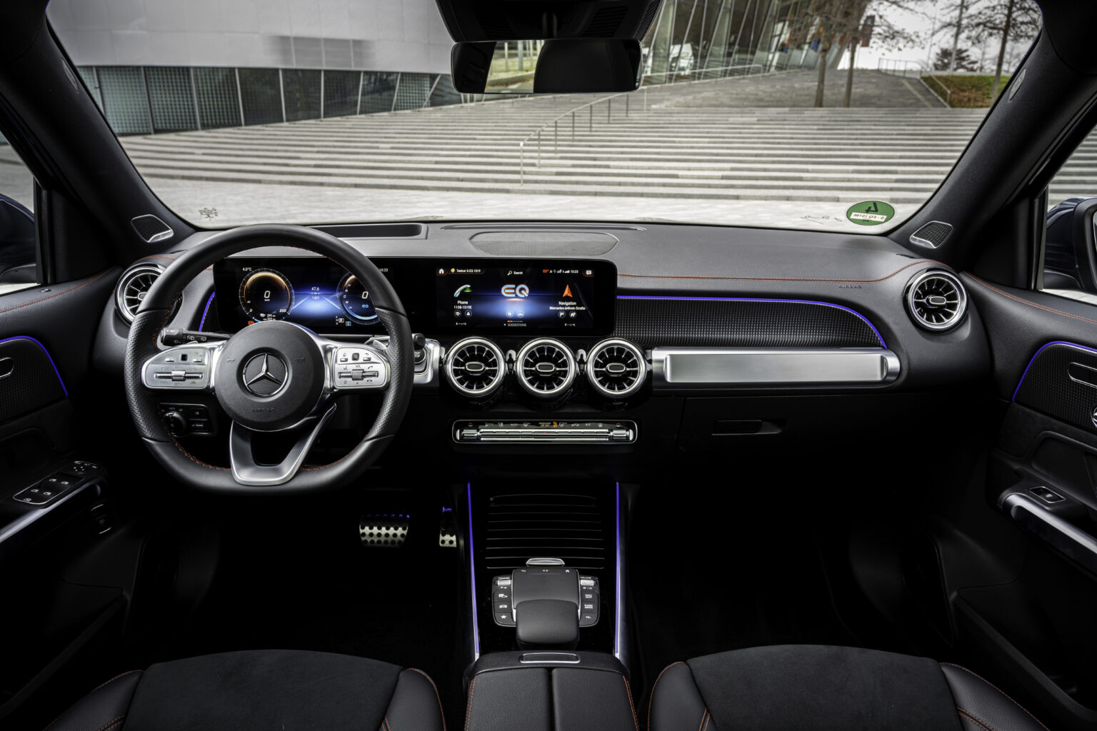 2023 Mercedes EQB SUV Interior Image 8