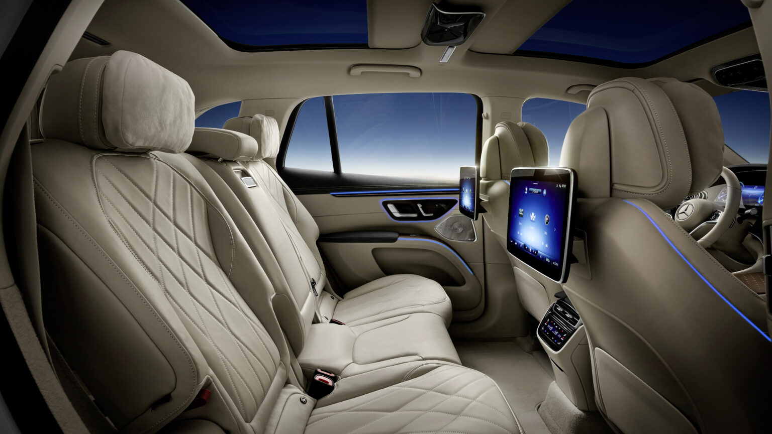 2023 Mercedes EQS SUV Interior Image 65