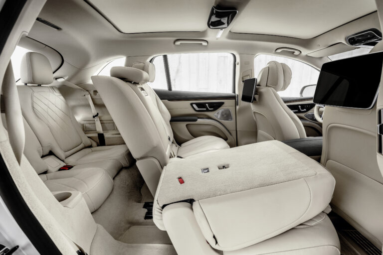 2023 Mercedes EQS SUV EQS 450 4MATIC SUV Exclusive Interior Images