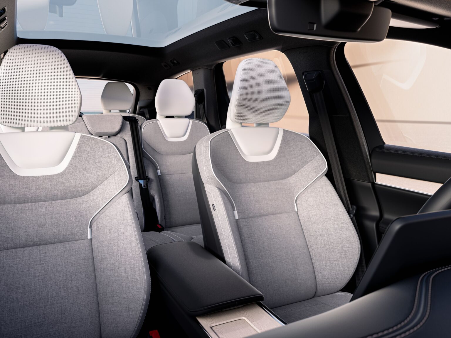 2023 Volvo EX90 Interior Image 5