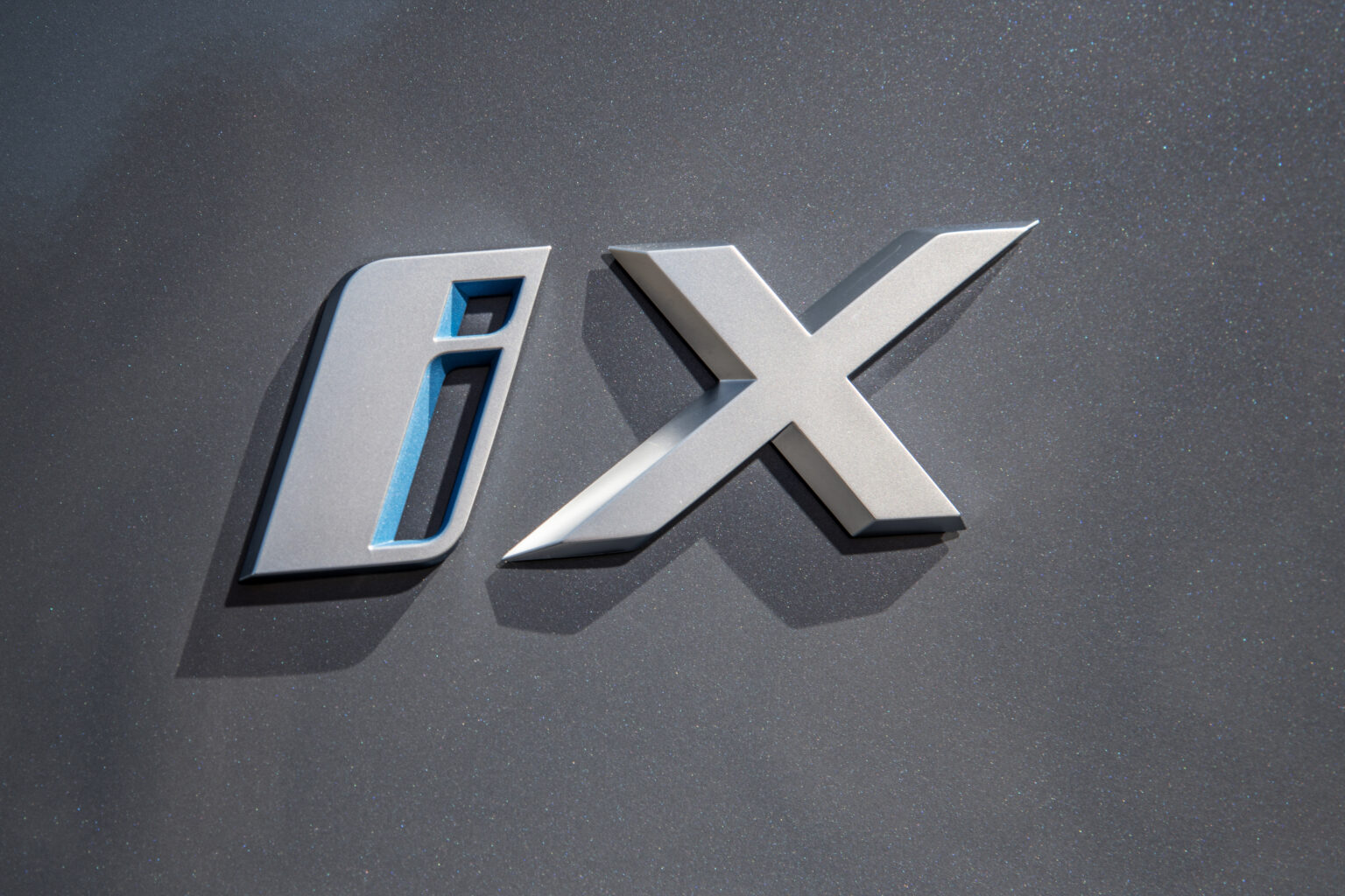 2023 BMW iX Exterior Image 32