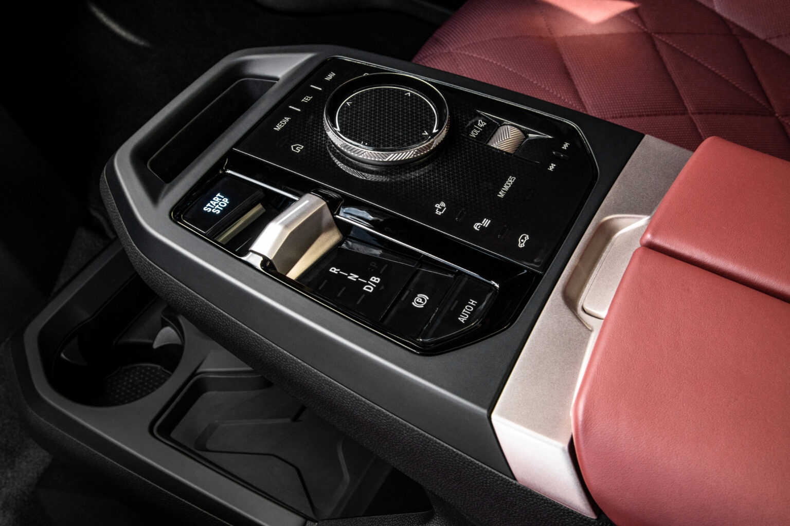 2023 BMW iX Interior Image 18