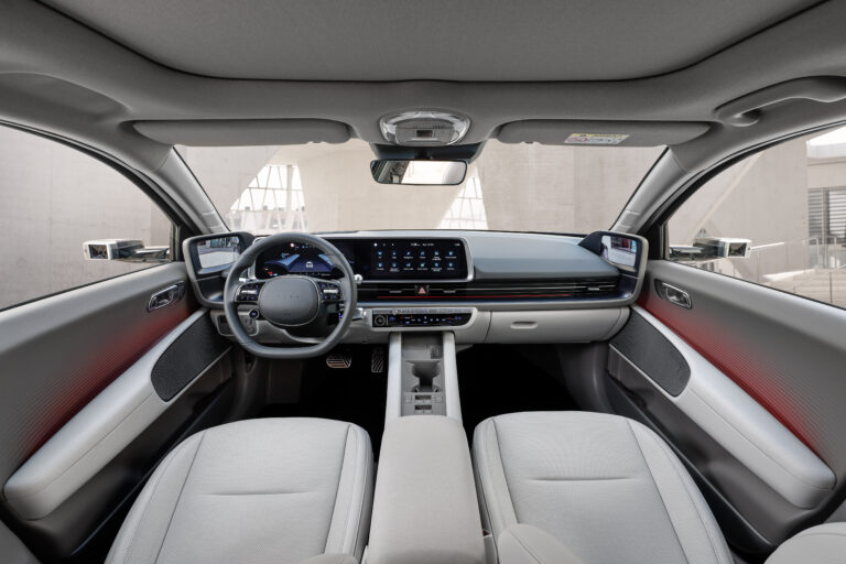 2023 Hyundai Ioniq 6 SE Standard Range Interior Images