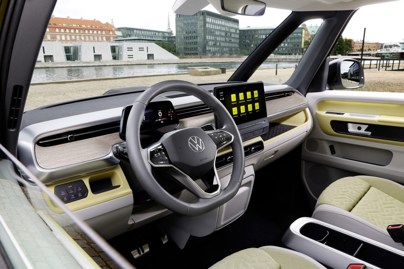 2023 Volkswagen ID.Buzz Interior Image 2
