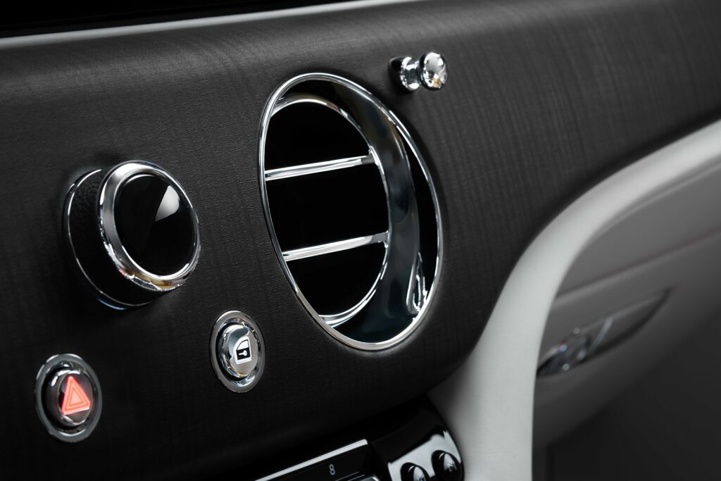 2023 Rolls-Royce Spectre Interior Image 11