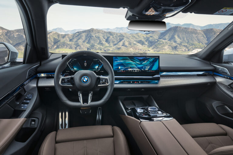 2024 BMW i5 xDrive40 Interior Images