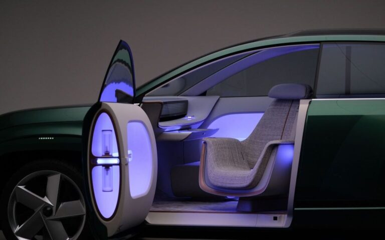 2024 Hyundai Ioniq 7 Interior Image 4