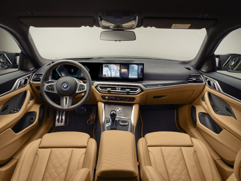2024 BMW i4 M50 M50 Interior Images