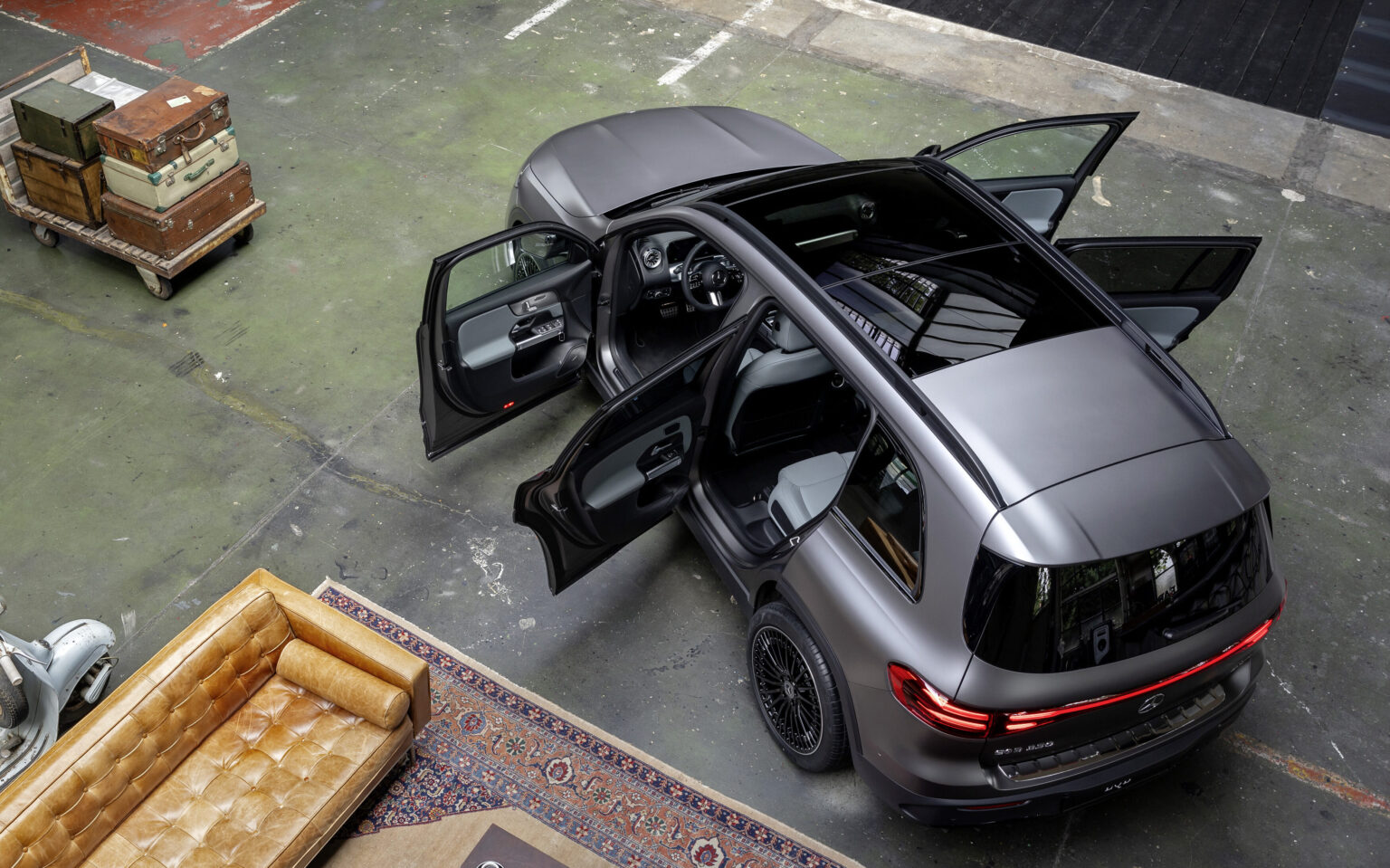 2024 Mercedes EQB SUV Exterior Image 13