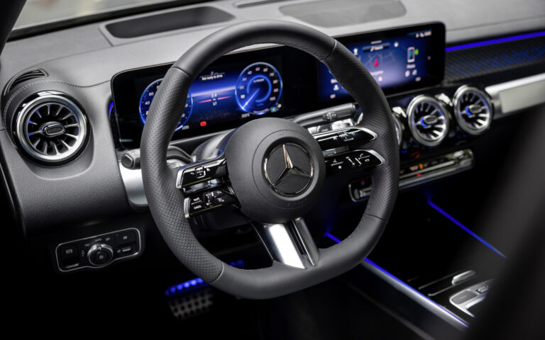 2024 Mercedes EQB SUV EQB 250+ SUV Pinnacle Interior Images