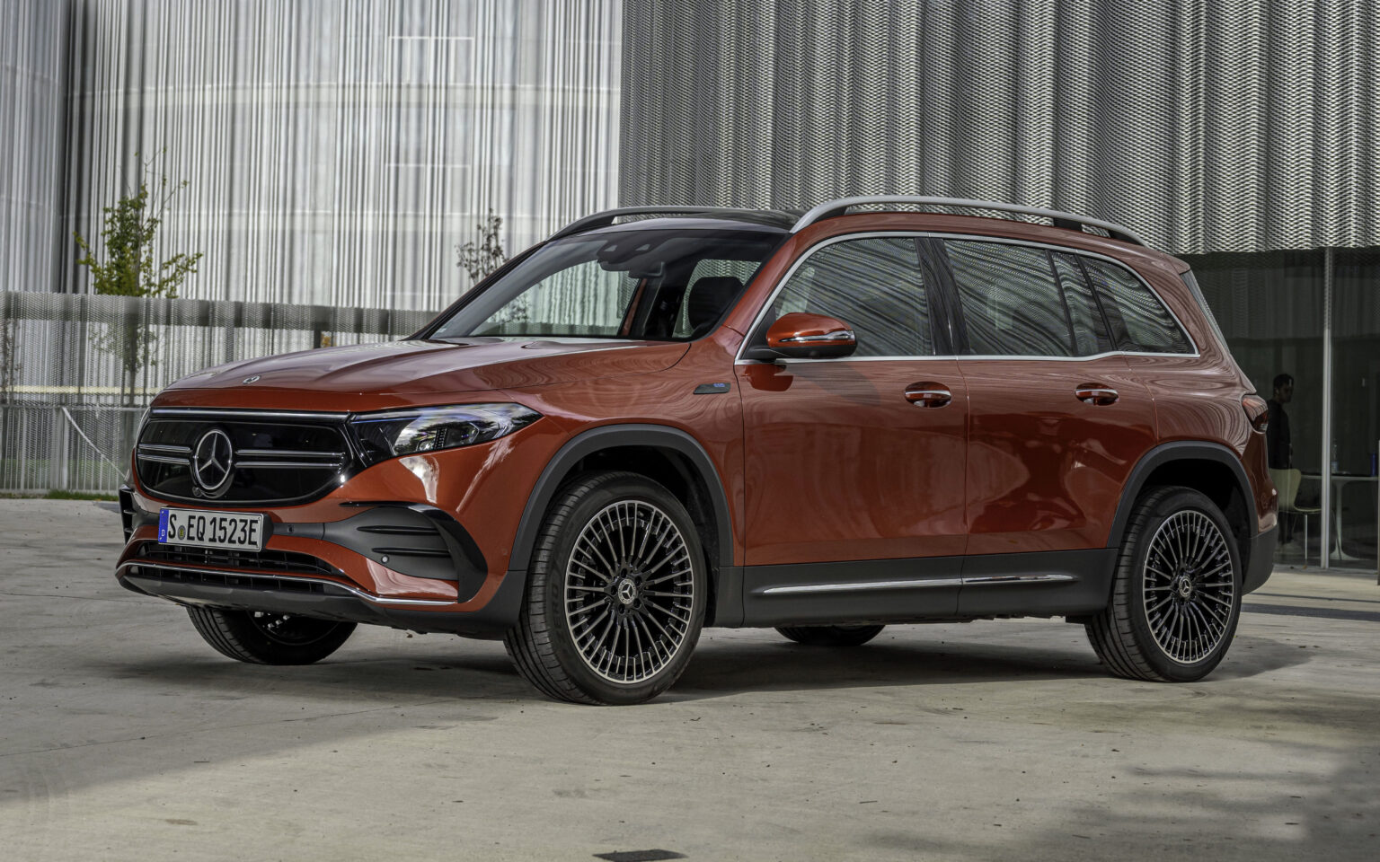 2023 Mercedes-Benz EQB The Best 7 Seater Electric SUV Exterior Image 1