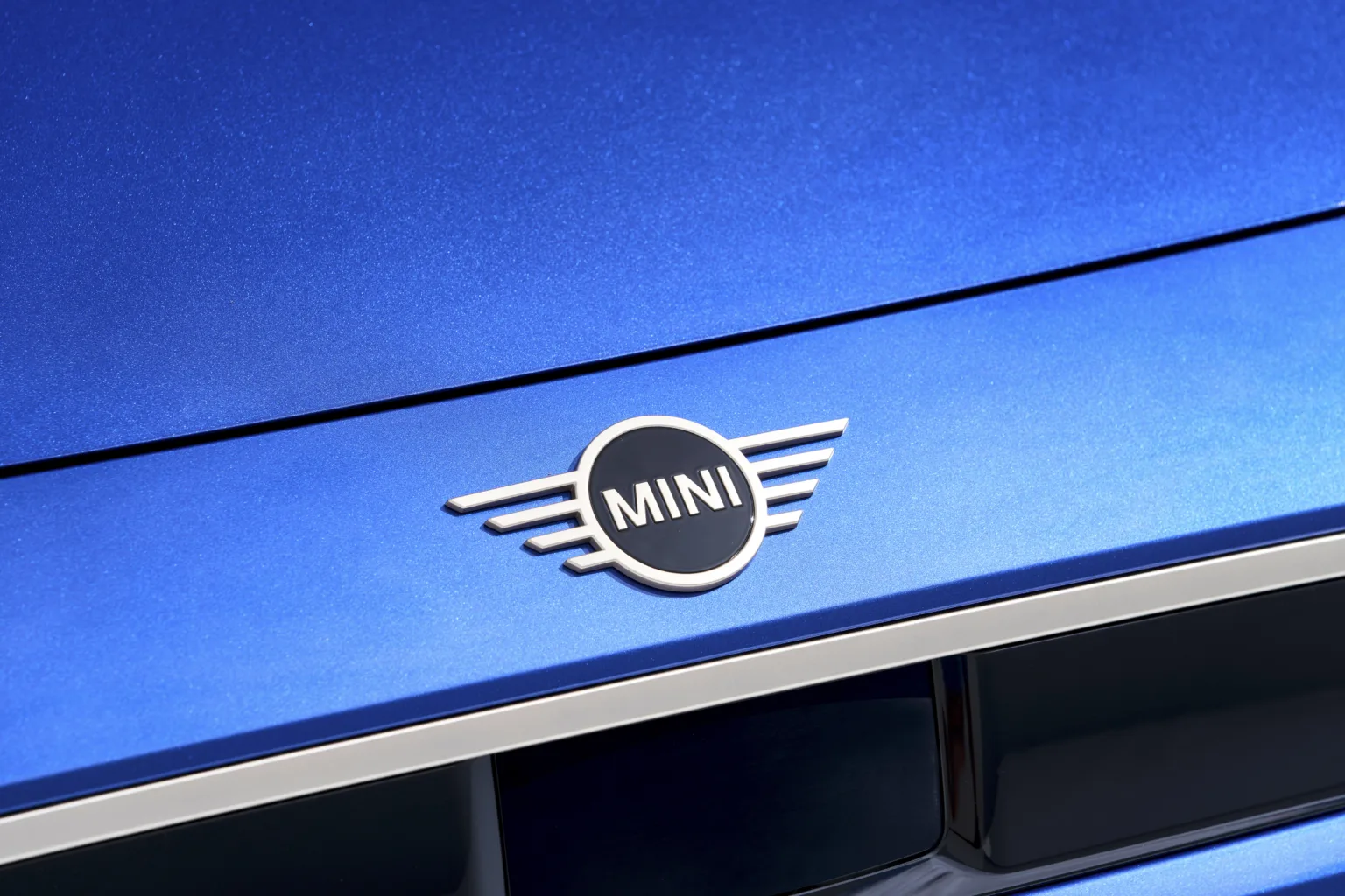 2024 Mini Cooper SE Exterior Image 12