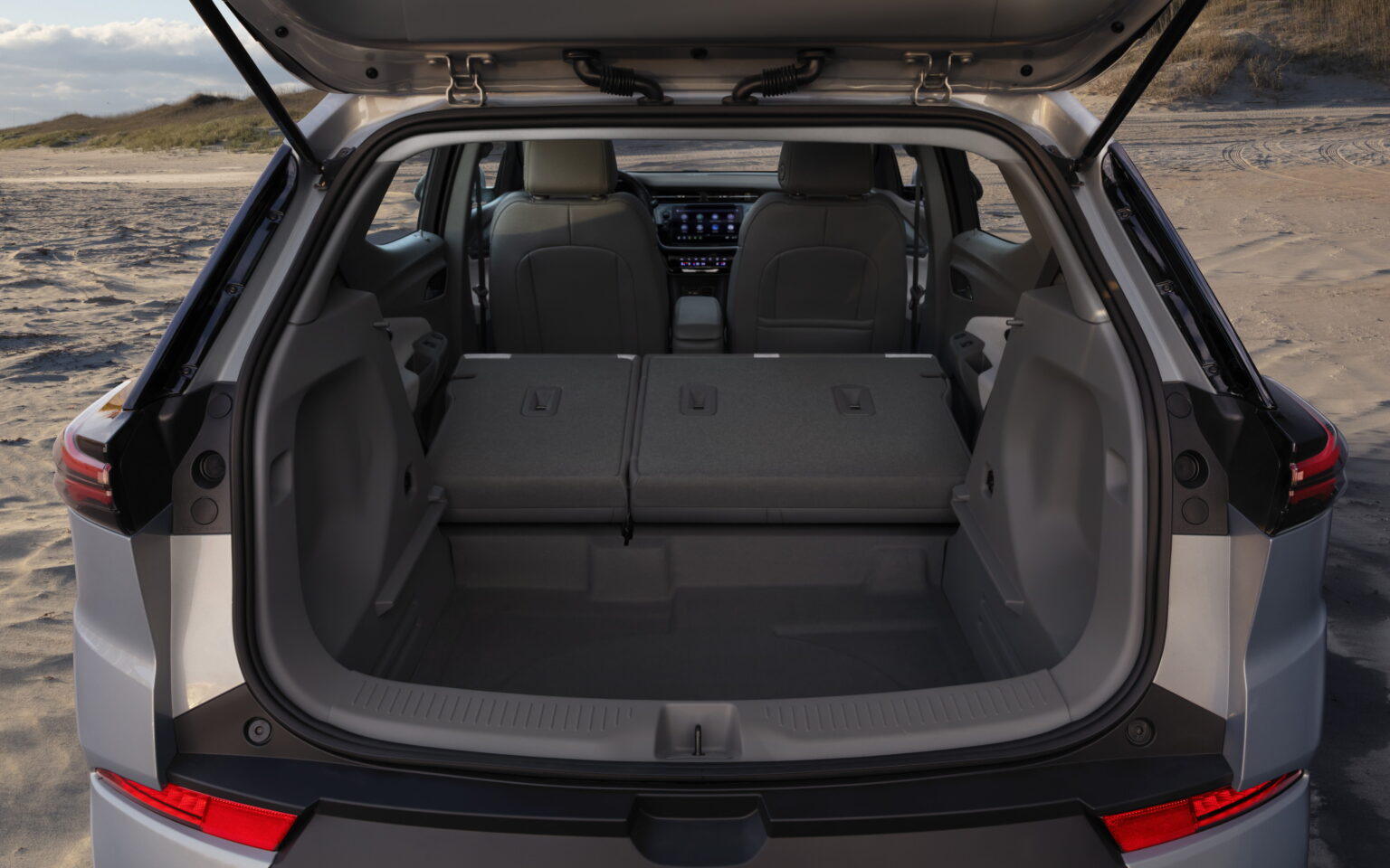 2023 Chevrolet Bolt EV/EUV Q3 2023 Sales Interior Image 3