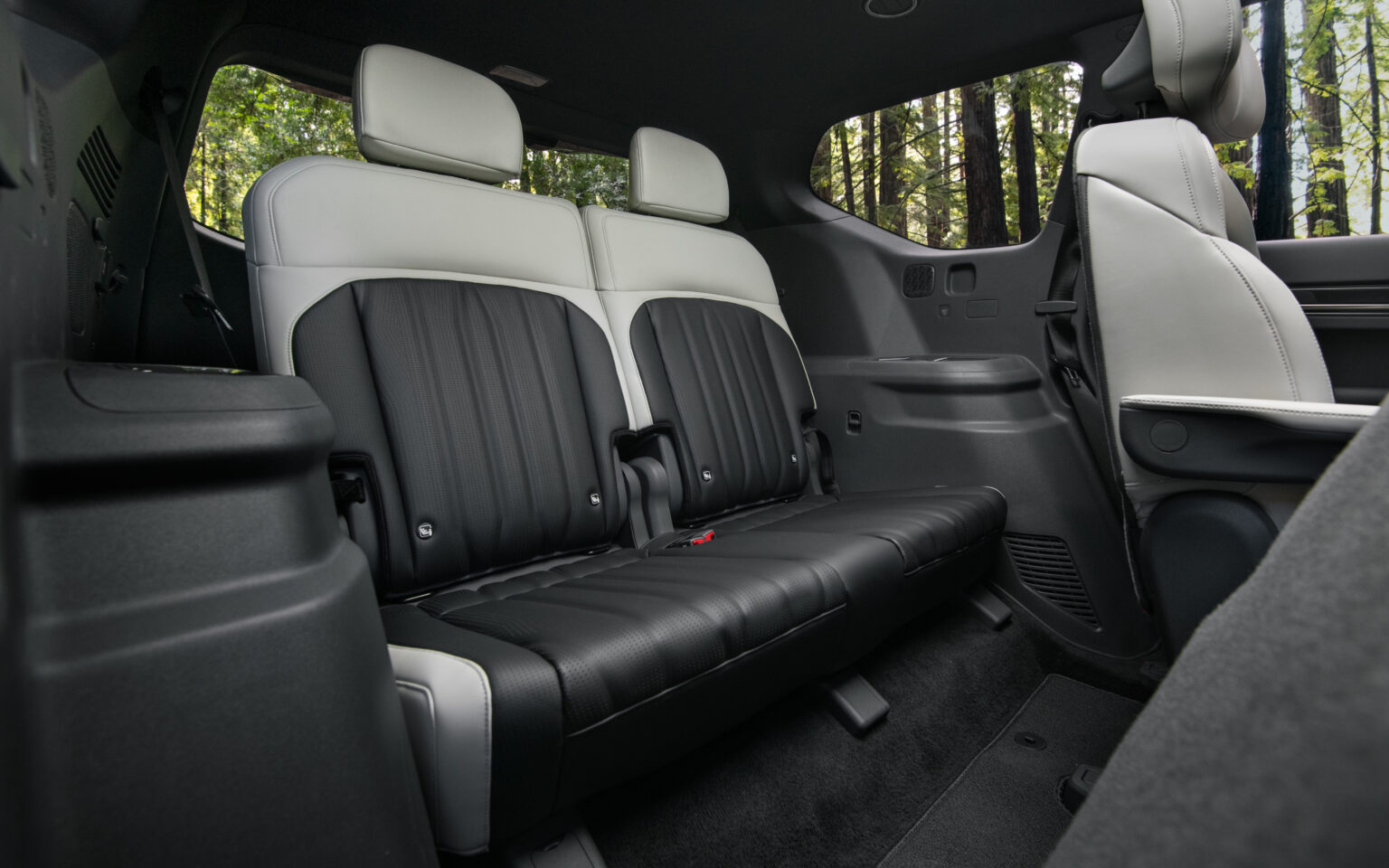 2024 KIA EV9 The Best 7 Seater Electric SUV Interior Image 1