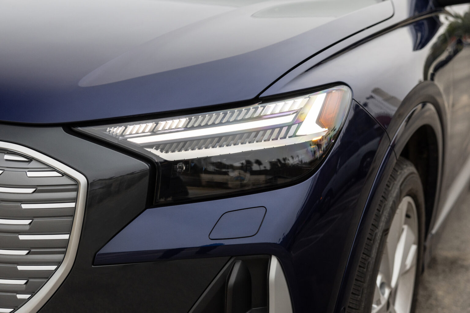 2024 Audi Q4 e-tron Exterior Image 10