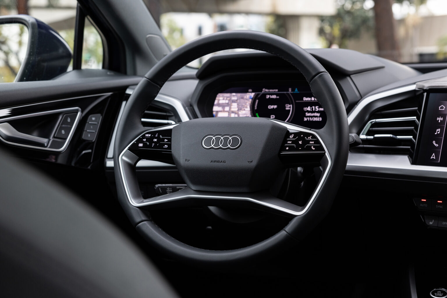 2024 Audi Q4 e-tron Interior Image 2