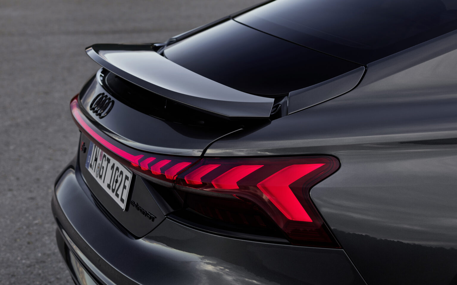 2024 Audi RS e-tron GT Exterior Image 16