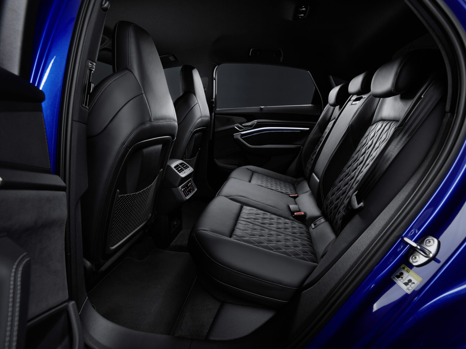 2024 Audi SQ8 Sportback e-tron Interior Image 5