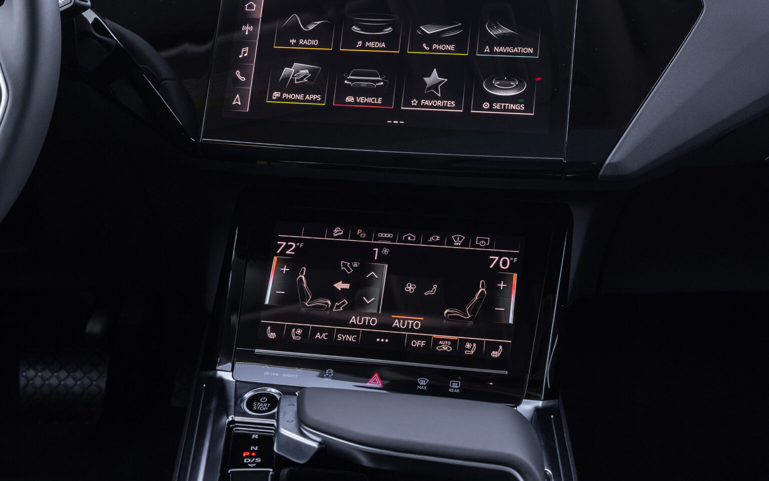 2024 Audi SQ8 e-tron Interior Image 4