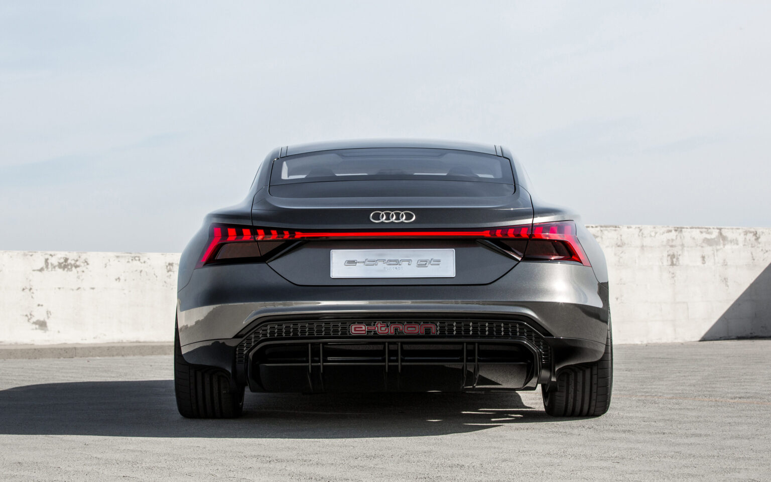 2024 Audi e-tron GT Exterior Image 3