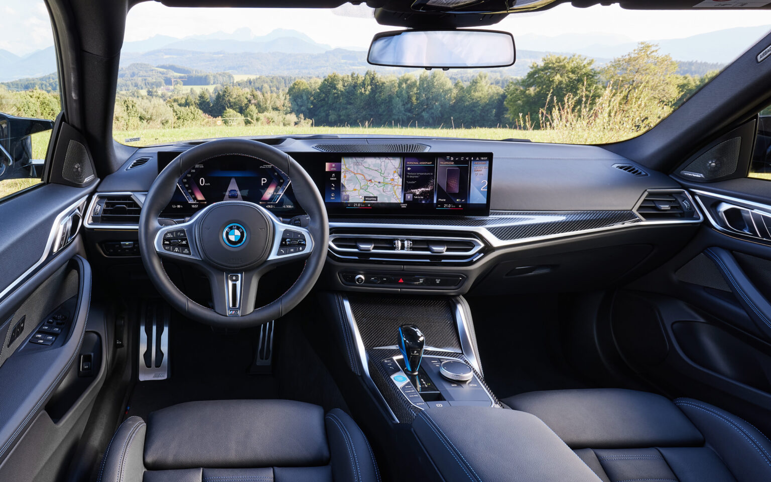 2024 BMW i4 Interior Image 1