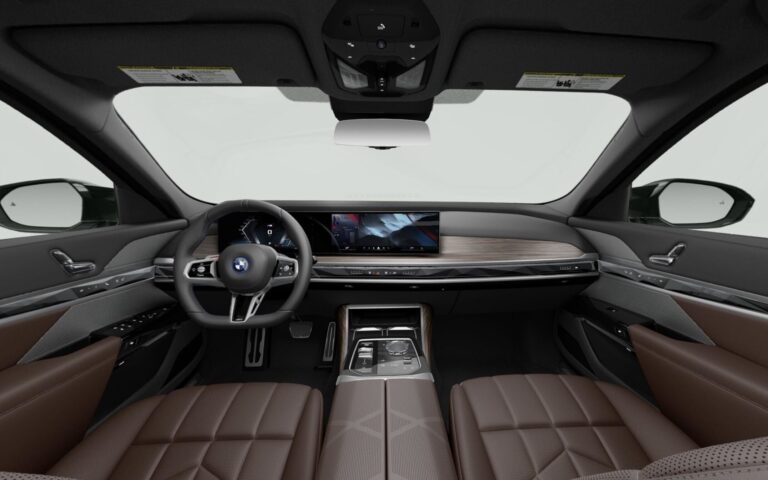 2024 BMW i7 M70 M70 Interior Images