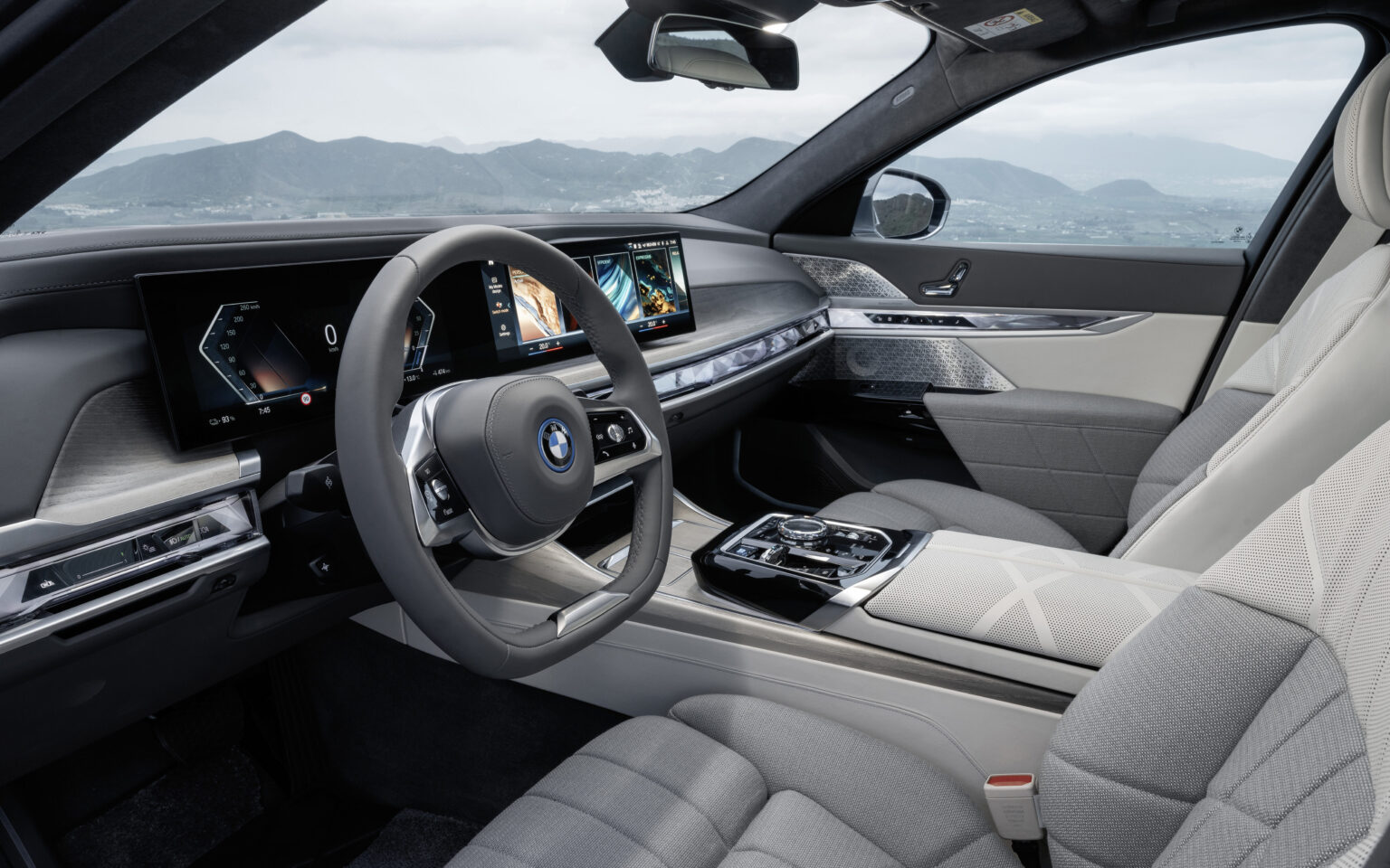 2024 BMW i7 Interior Image 5