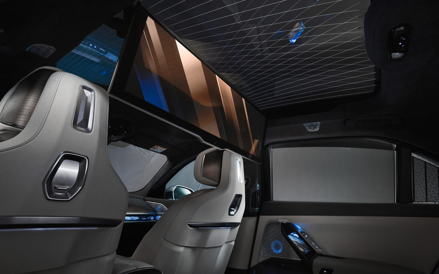 2024 BMW i7 Interior Image 13